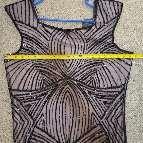 Roaring 20's Dress - Picture 4 of 5